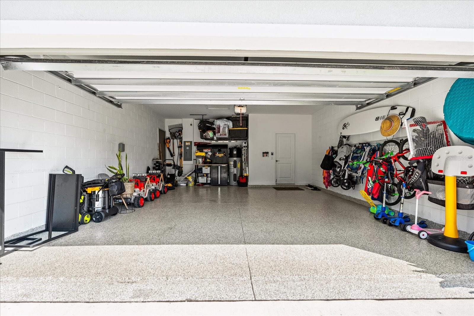 4 ZAUNSTOWN PL