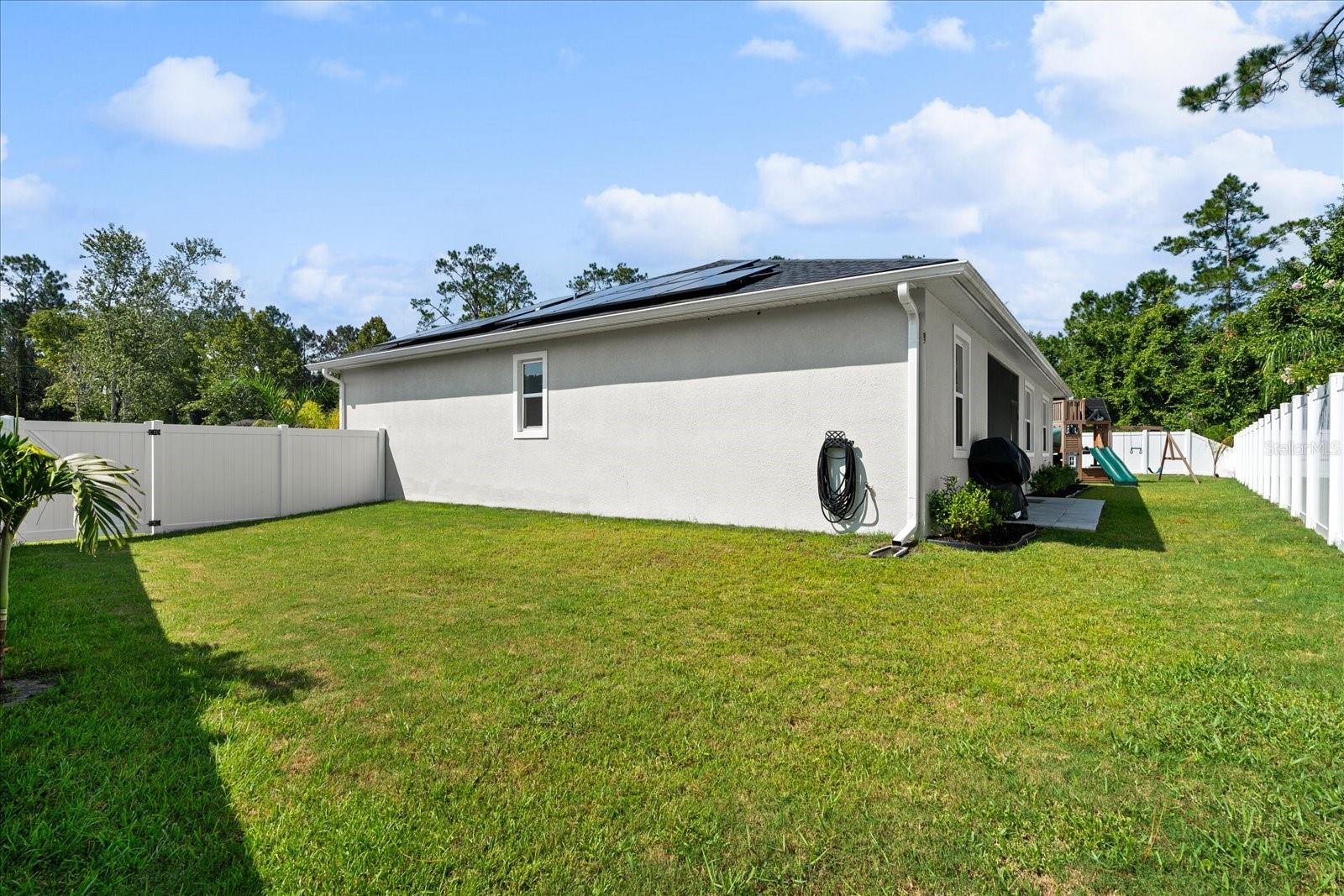 4 ZAUNSTOWN PL