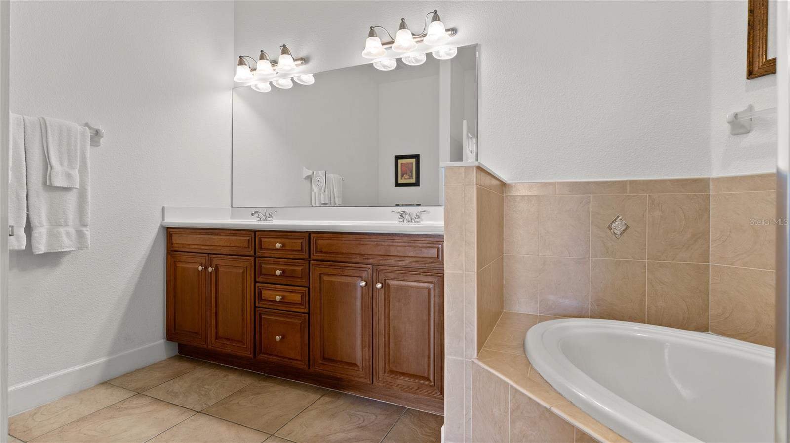 15 OCEAN CREST WAY #1324