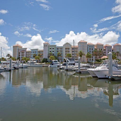272 YACHT HARBOR DR