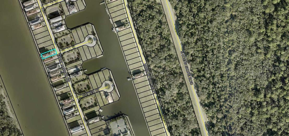 272 YACHT HARBOR DR
