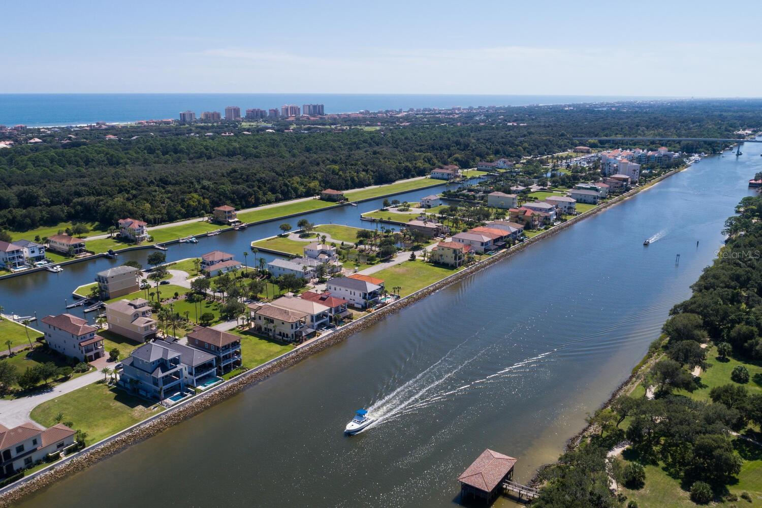 272 YACHT HARBOR DR
