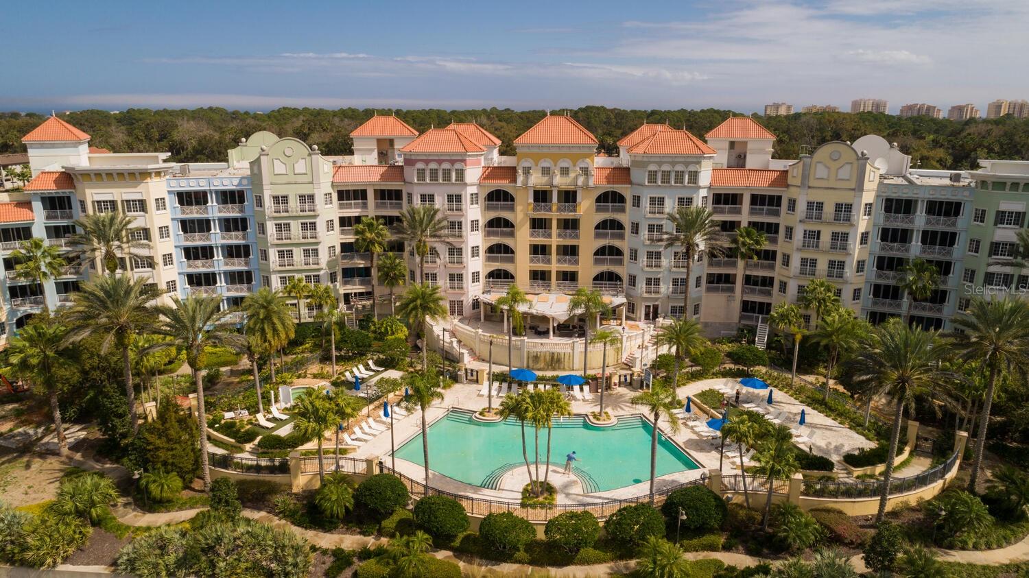 272 YACHT HARBOR DR