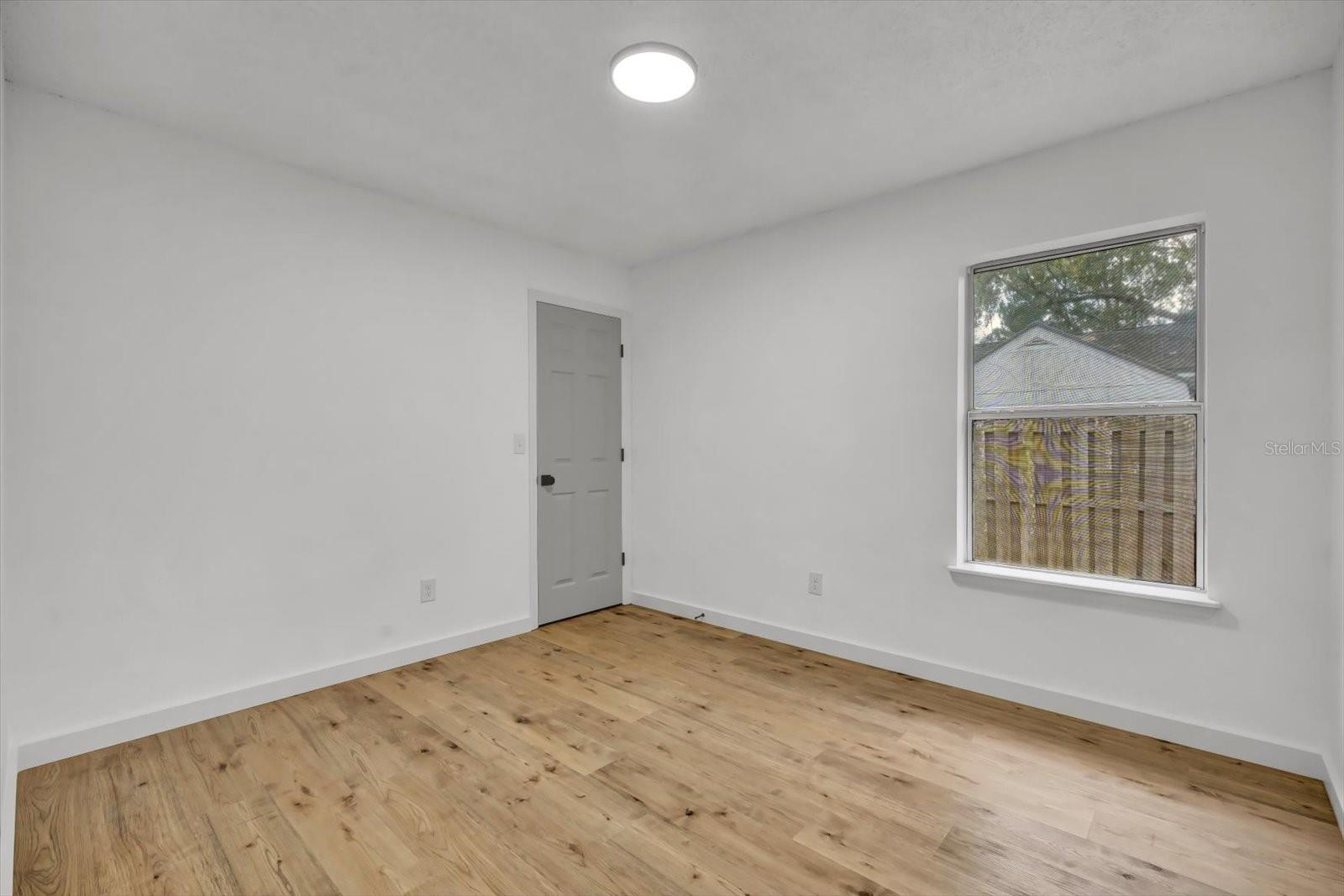89 ROSE DR