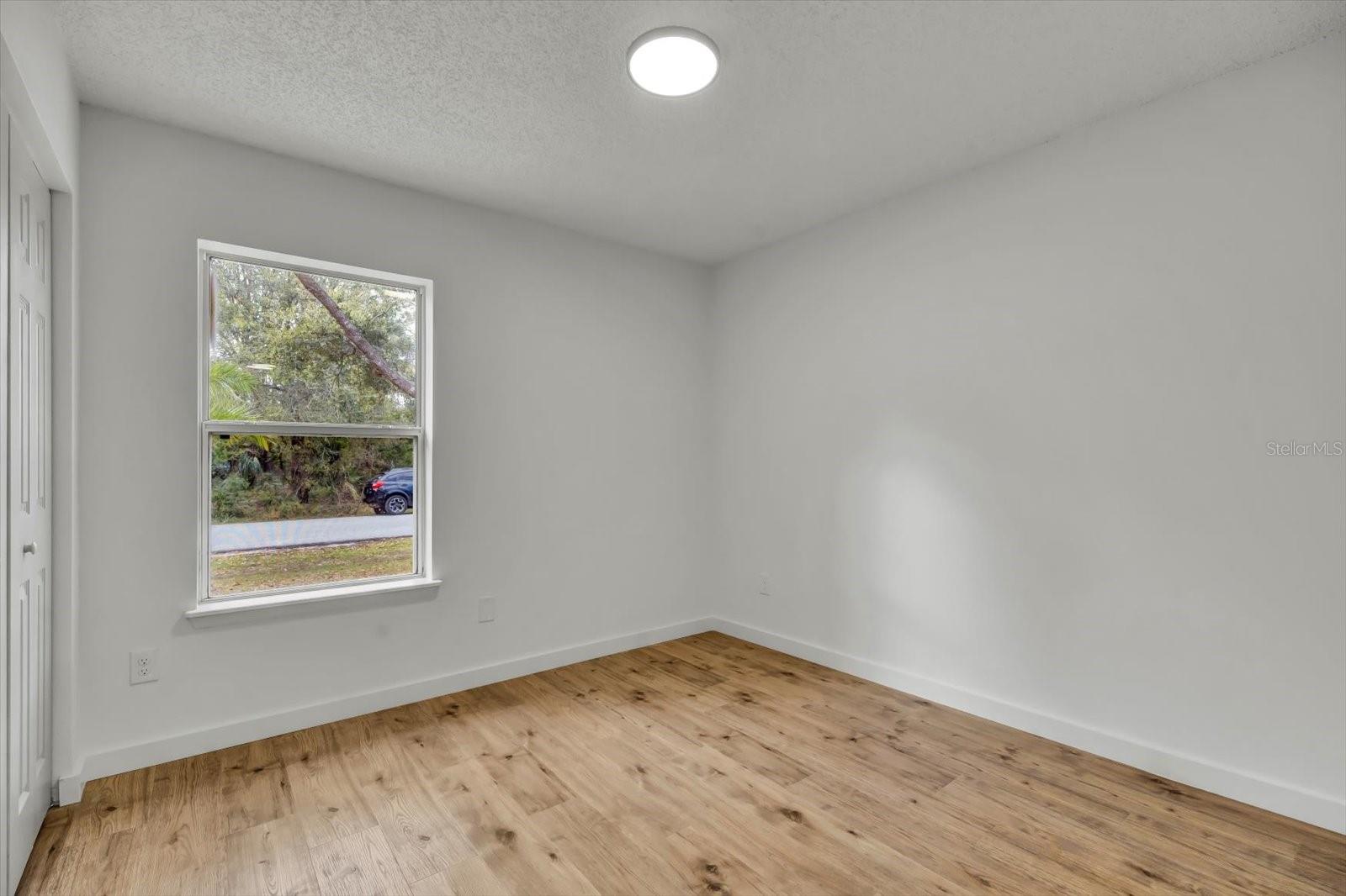 89 ROSE DR