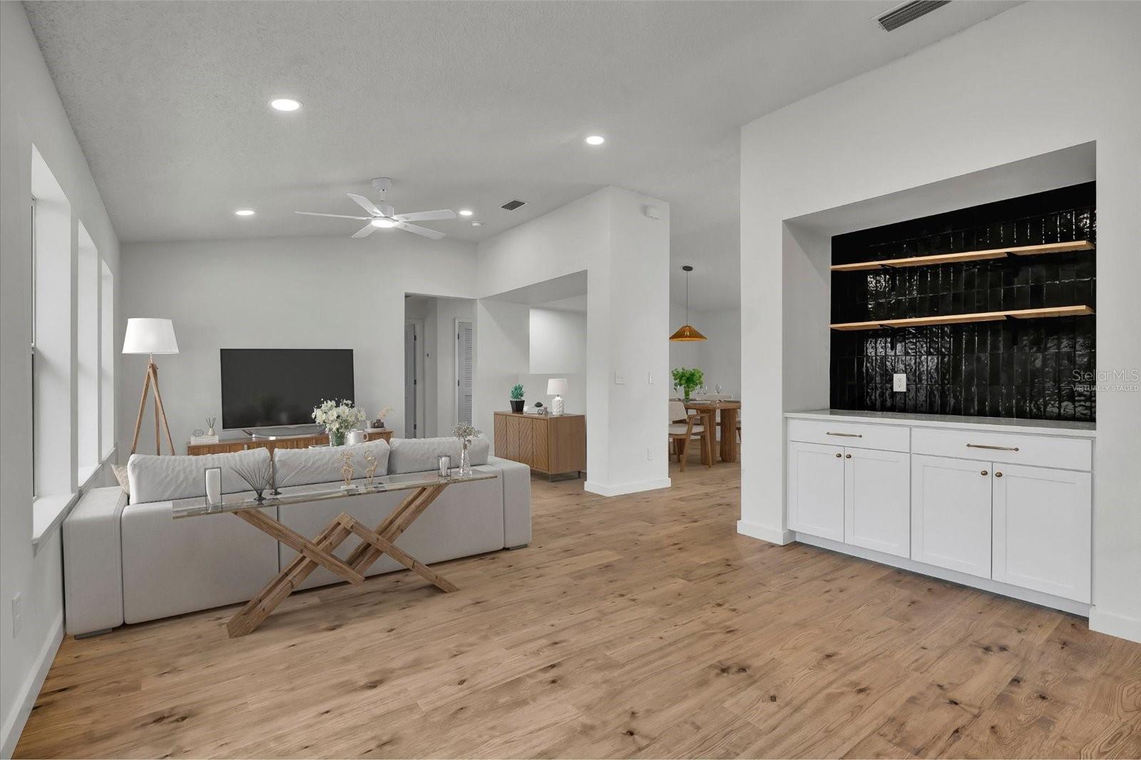 89 ROSE DR