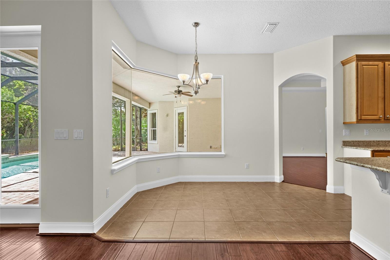 8 N VILLAGE DR