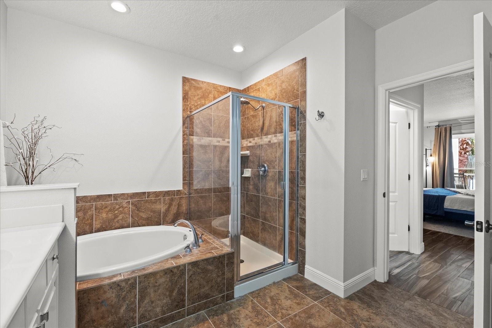 45 RIVERVIEW BND S #1926