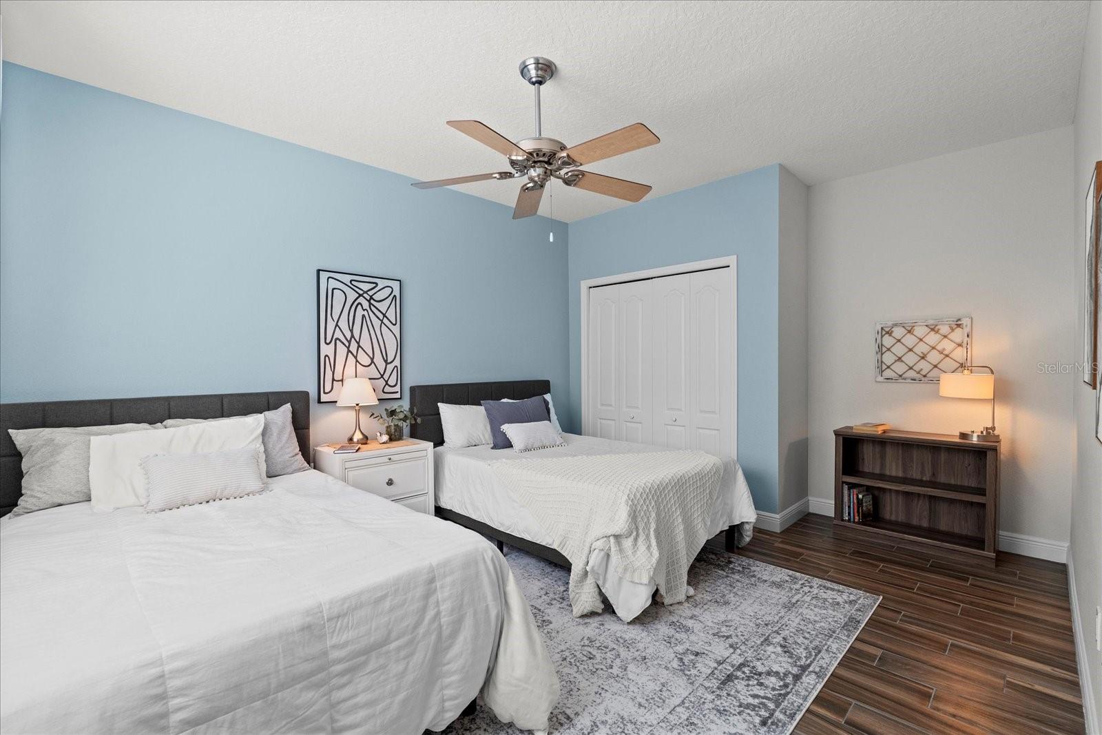 45 RIVERVIEW BND S #1926
