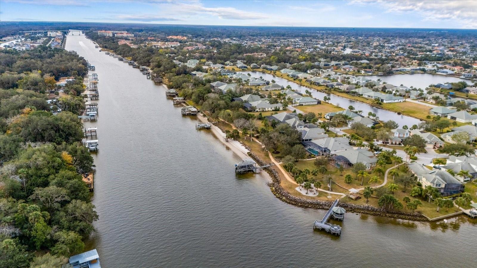 45 RIVERVIEW BND S #1926