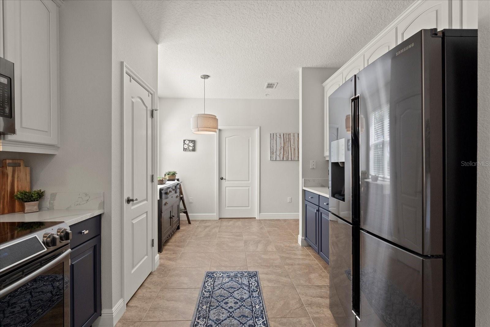 45 RIVERVIEW BND S #1926