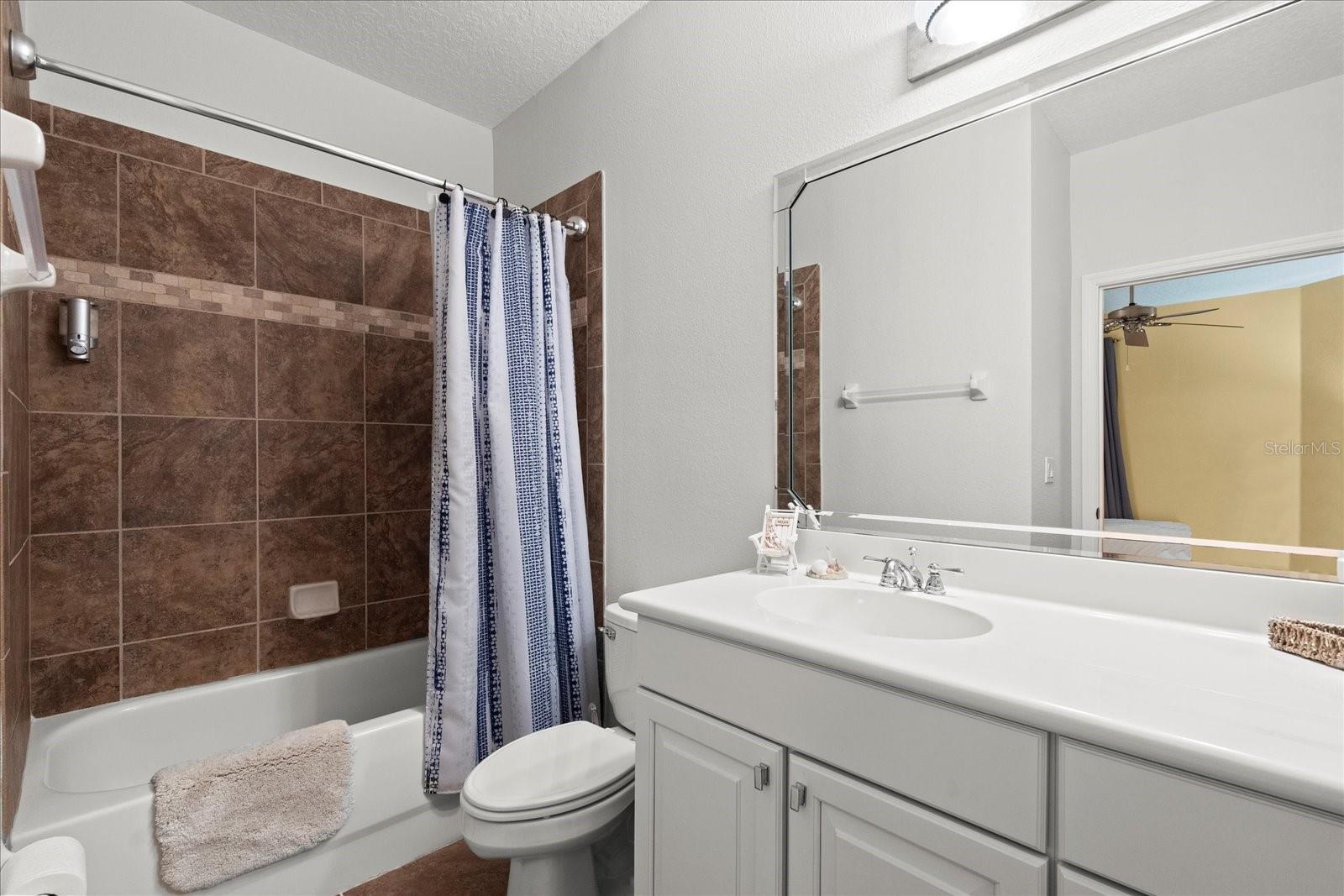 45 RIVERVIEW BND S #1926