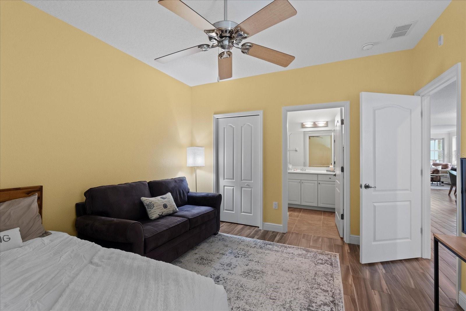45 RIVERVIEW BND S #1926