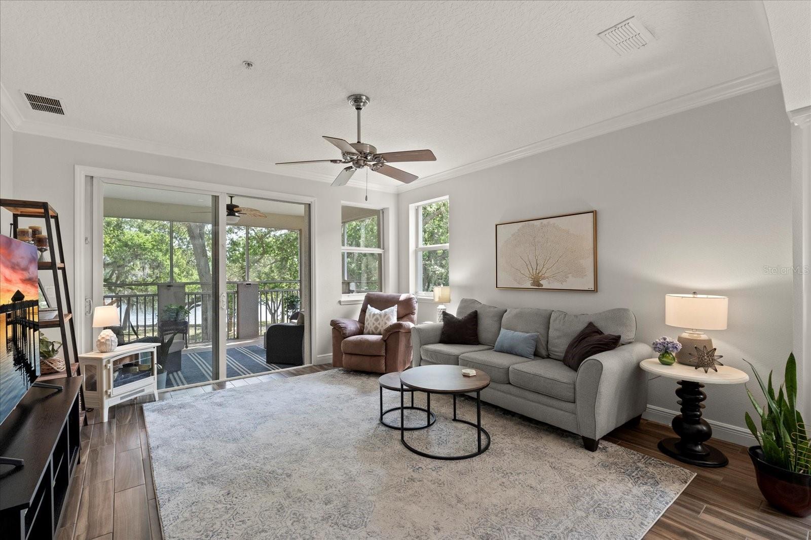 45 RIVERVIEW BND S #1926