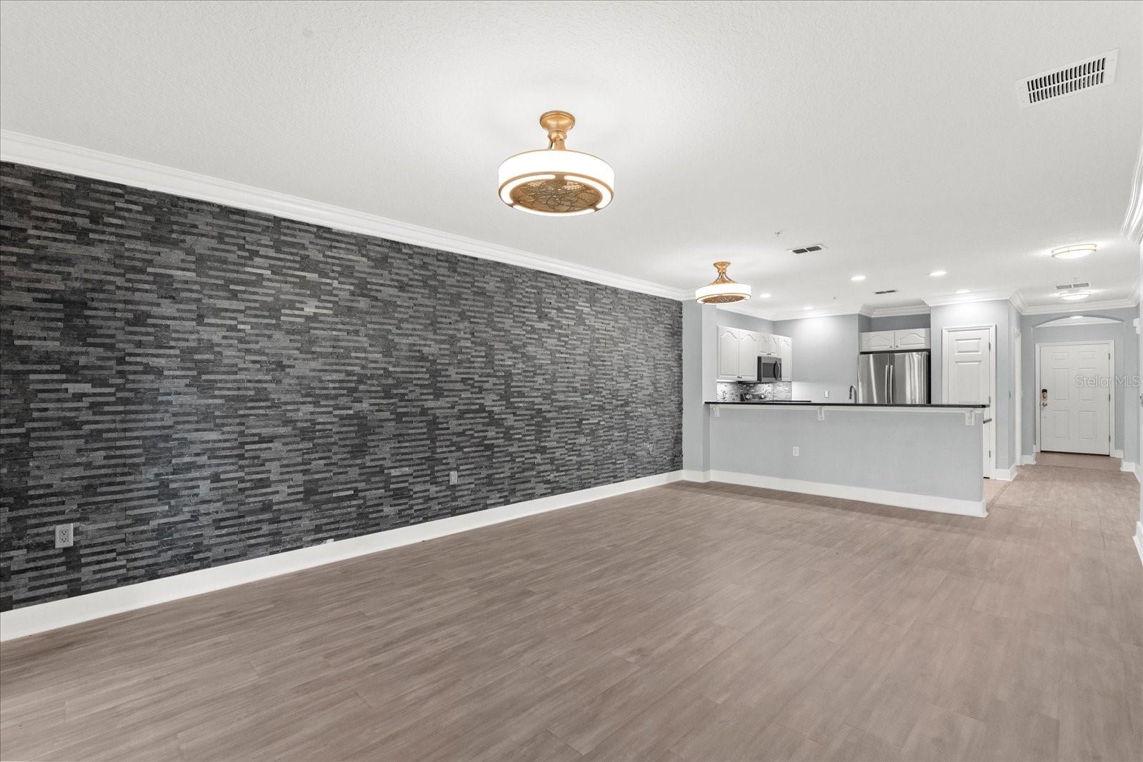 100 CANOPY WALK LN #112