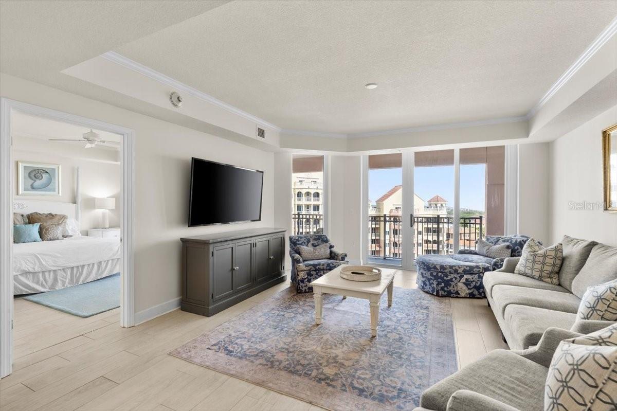 200 OCEAN CREST DR #908