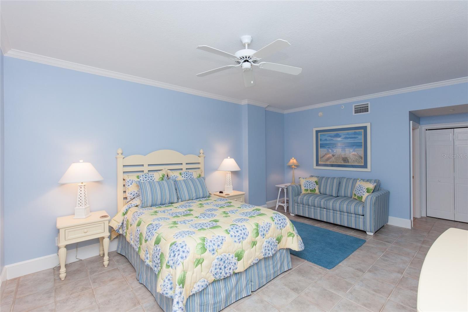 15 AVENUE DE LA MER #2406