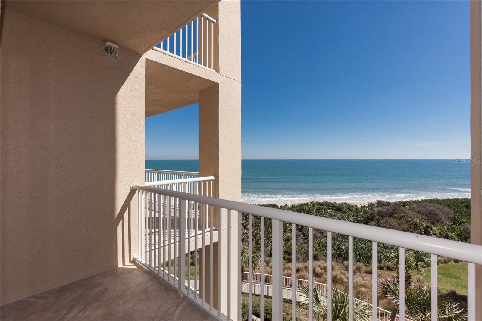 15 AVENUE DE LA MER #2406