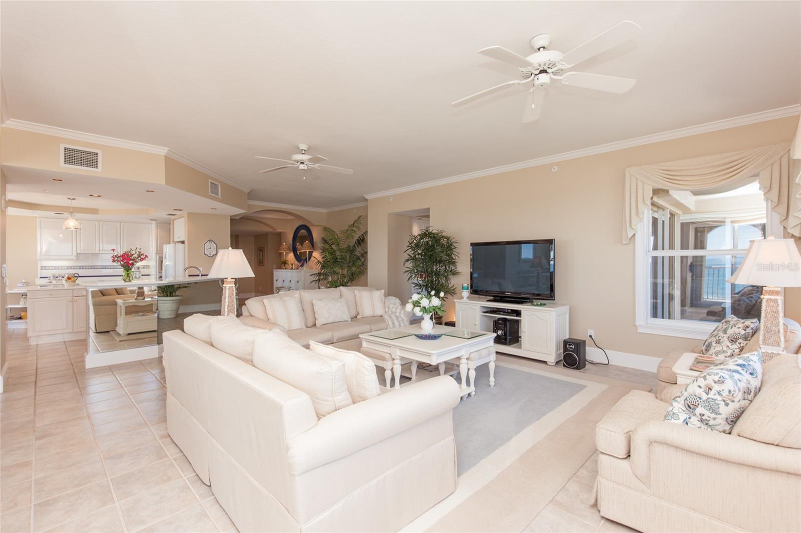 15 AVENUE DE LA MER #2406