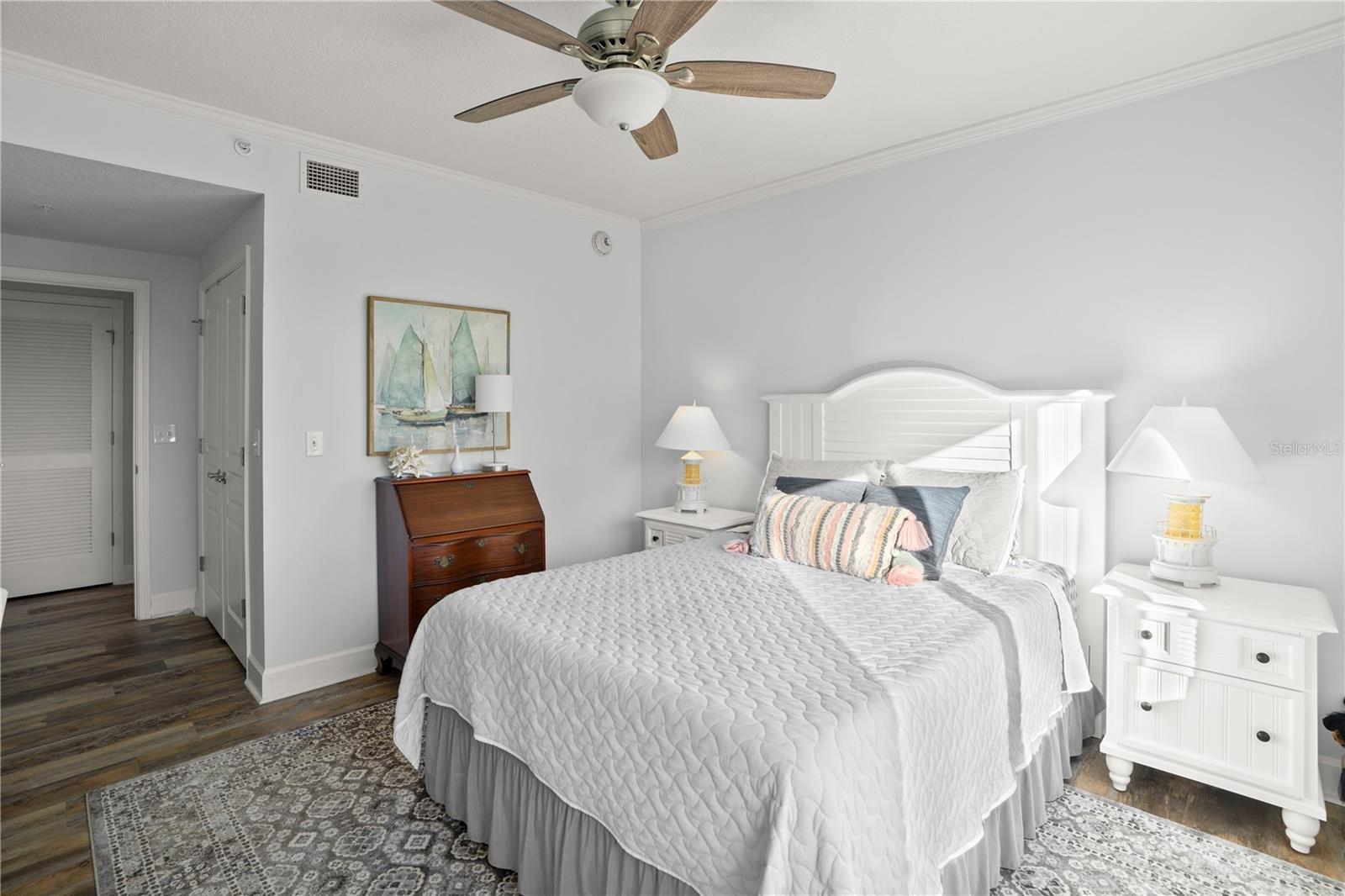 200 OCEAN CREST DR #614