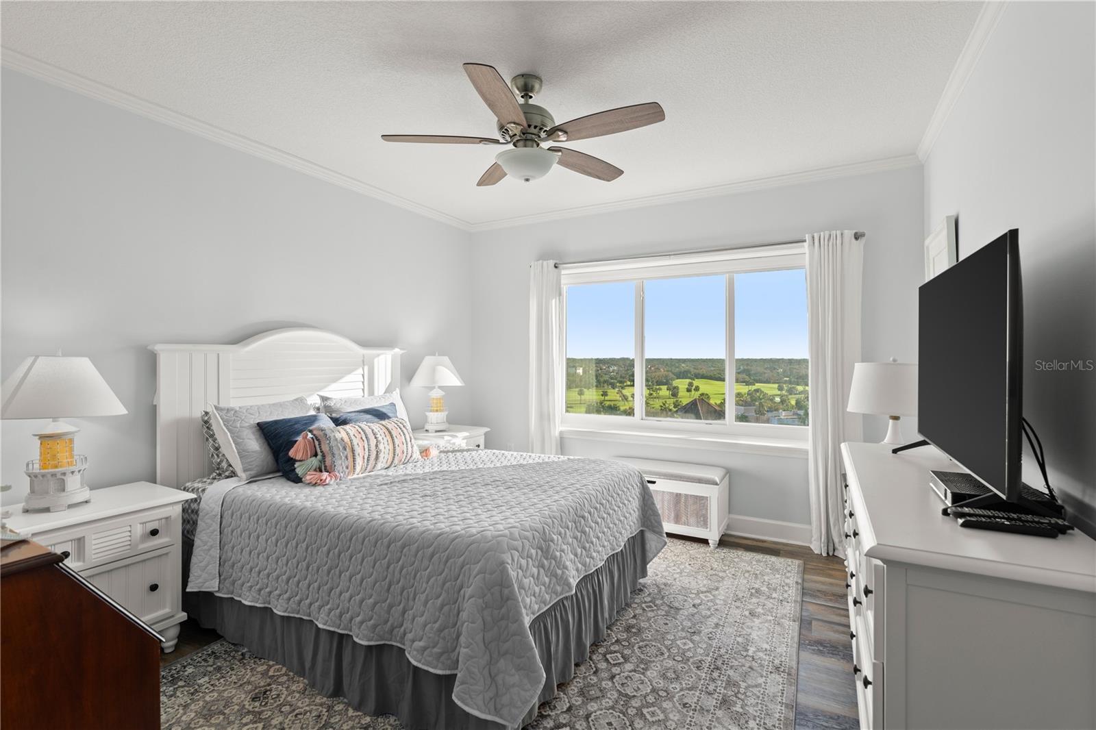 200 OCEAN CREST DR #614