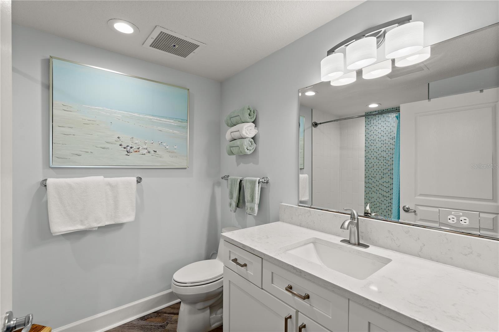 200 OCEAN CREST DR #614