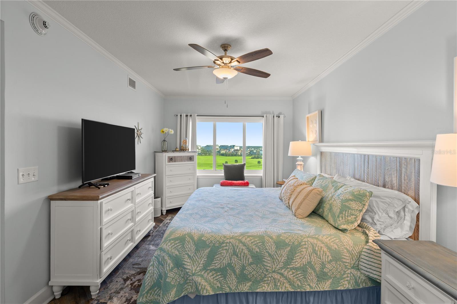 200 OCEAN CREST DR #614