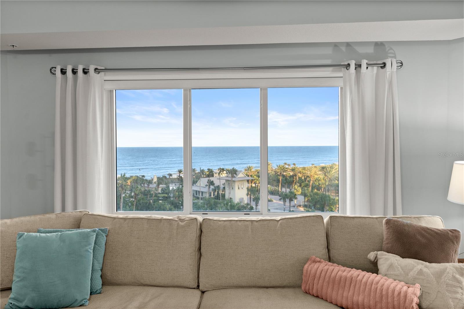 200 OCEAN CREST DR #614