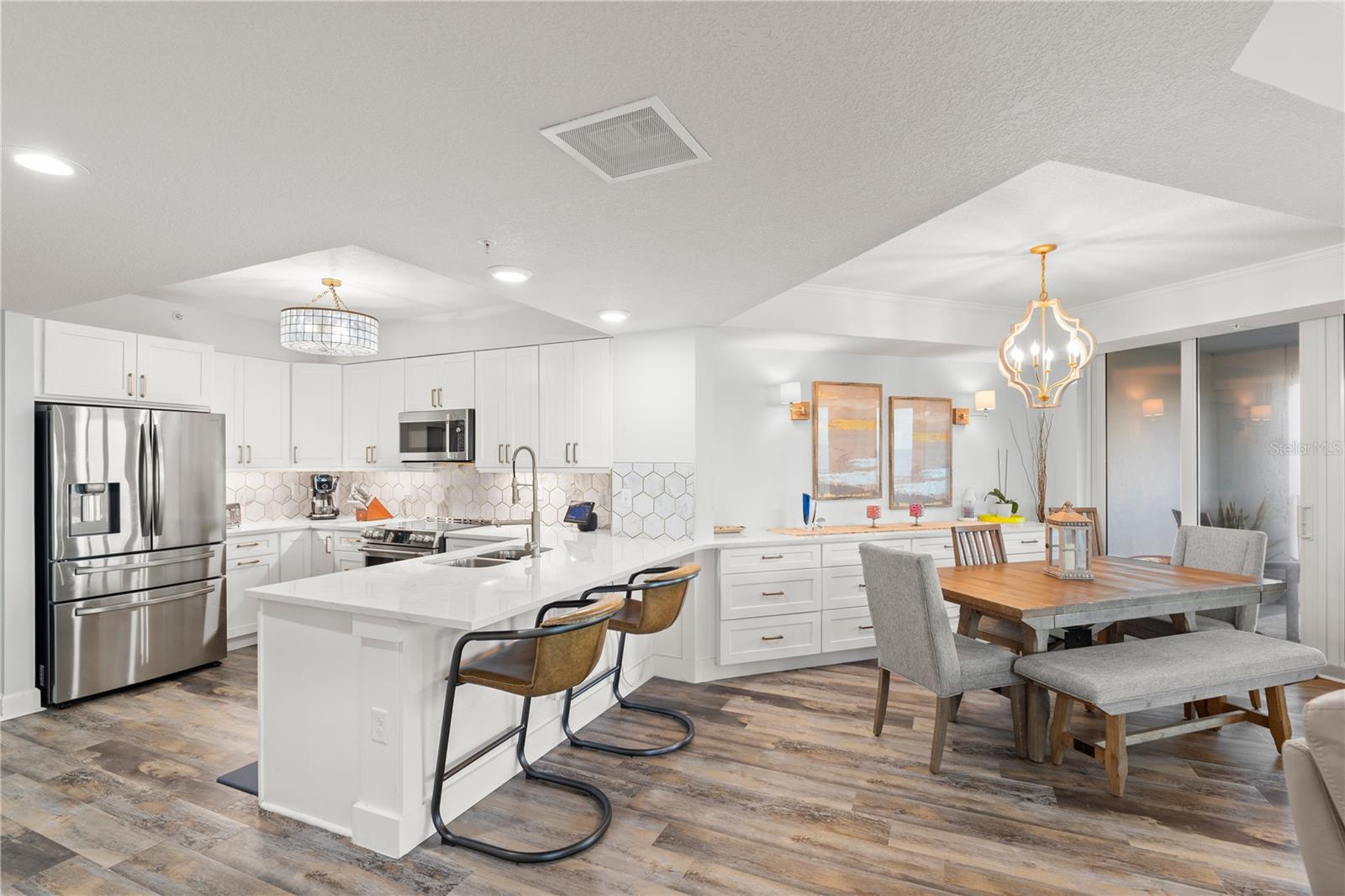 200 OCEAN CREST DR #614