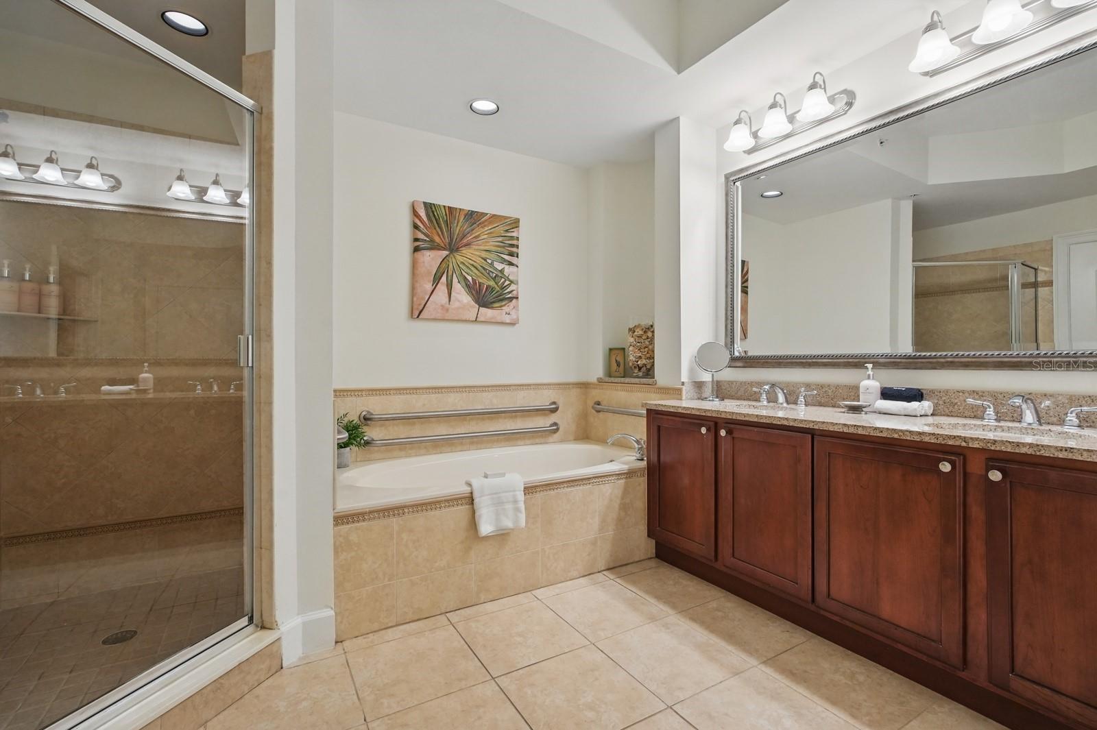 102 YACHT HARBOR DR #263