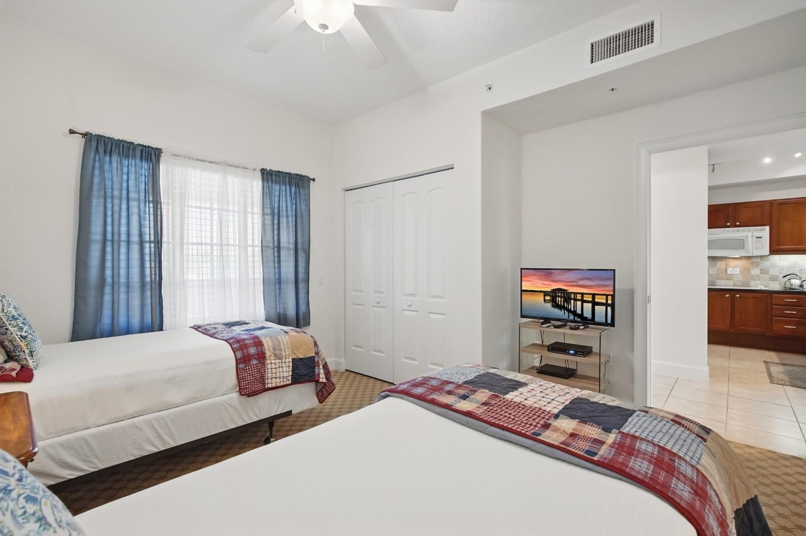 102 YACHT HARBOR DR #263