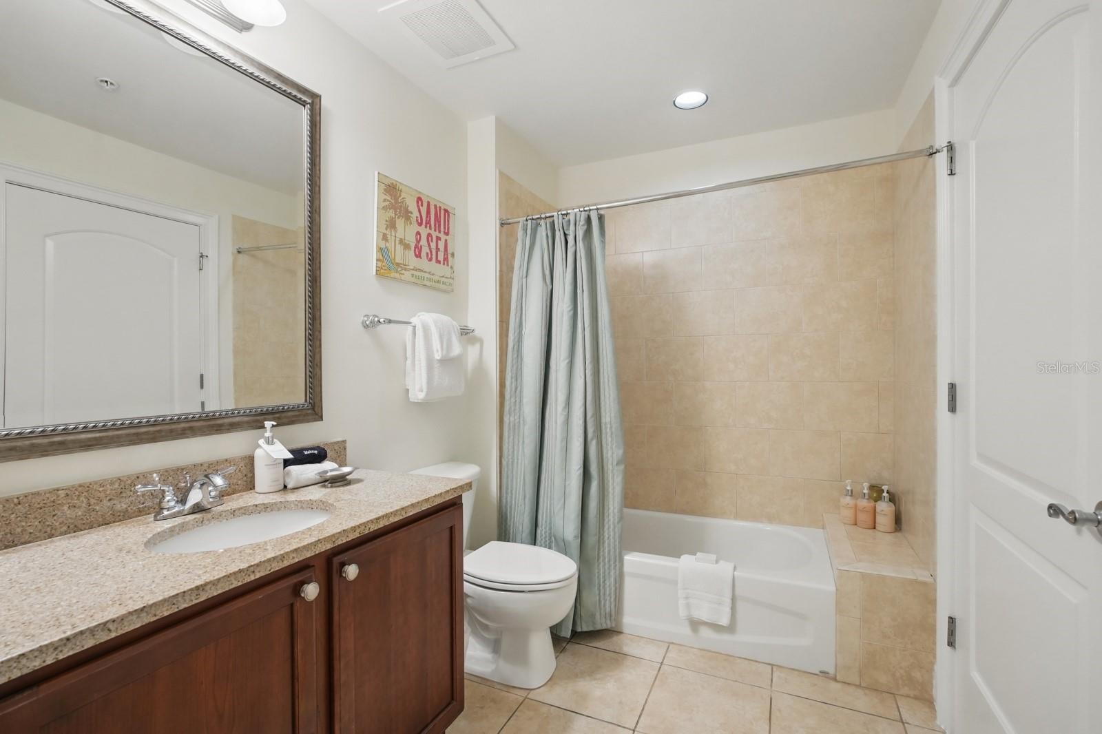 102 YACHT HARBOR DR #263