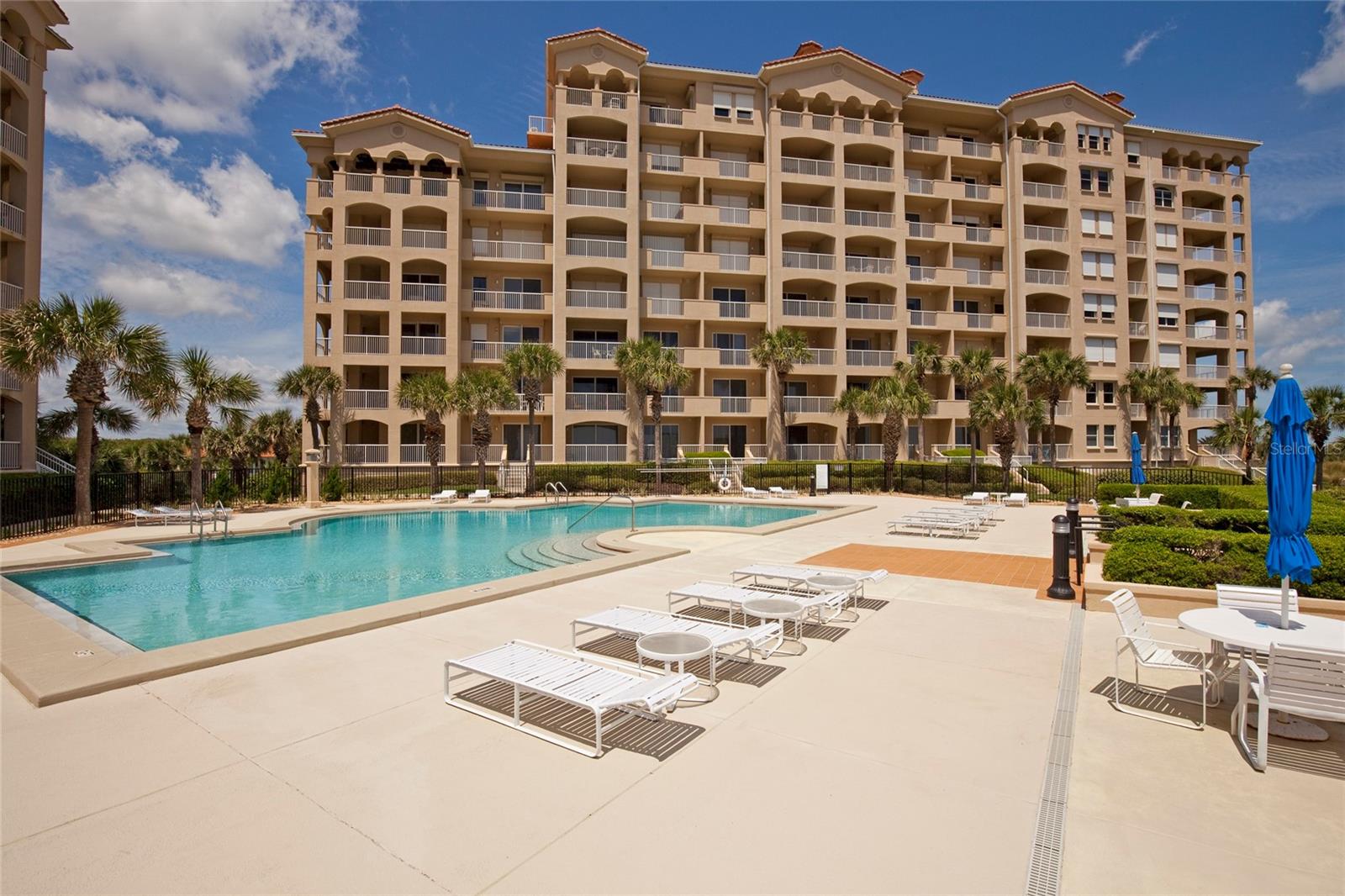 15 AVENUE DE LA MER #2702