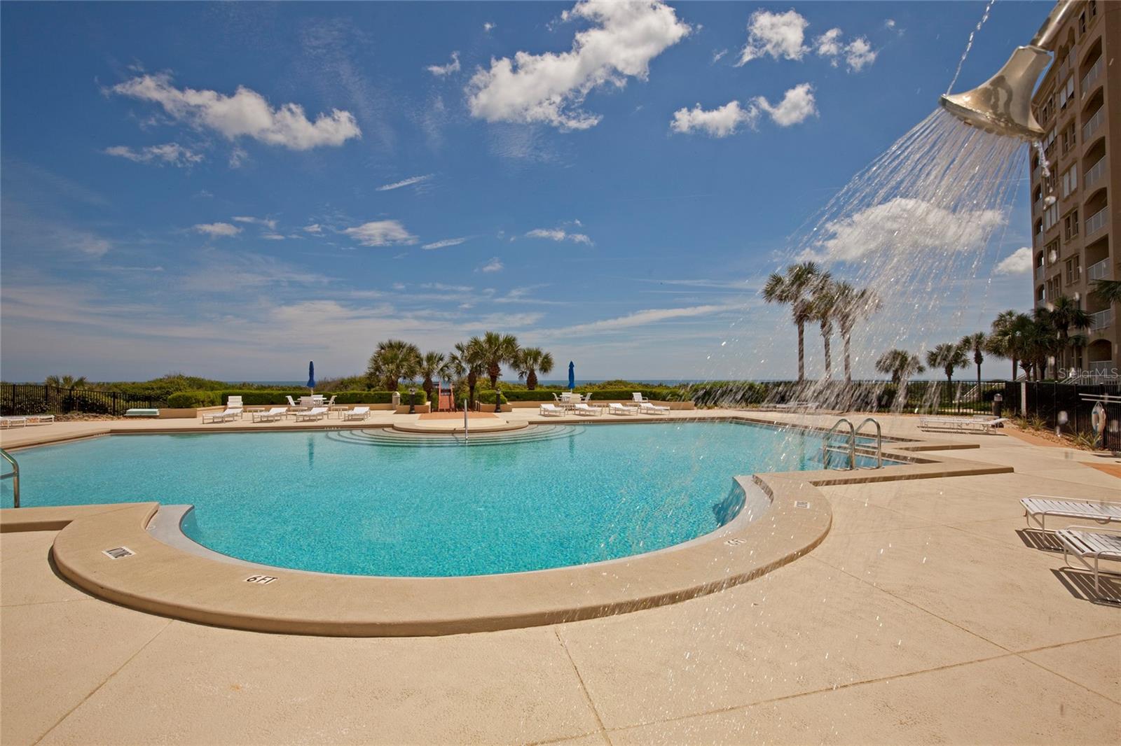 15 AVENUE DE LA MER #2702