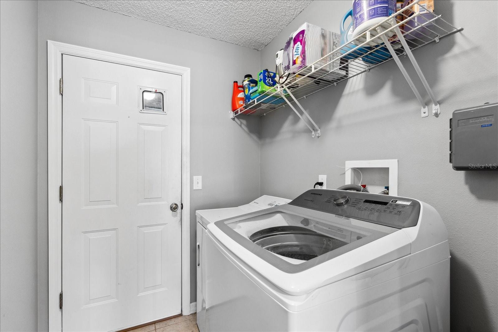 32 WOODSIDE DR