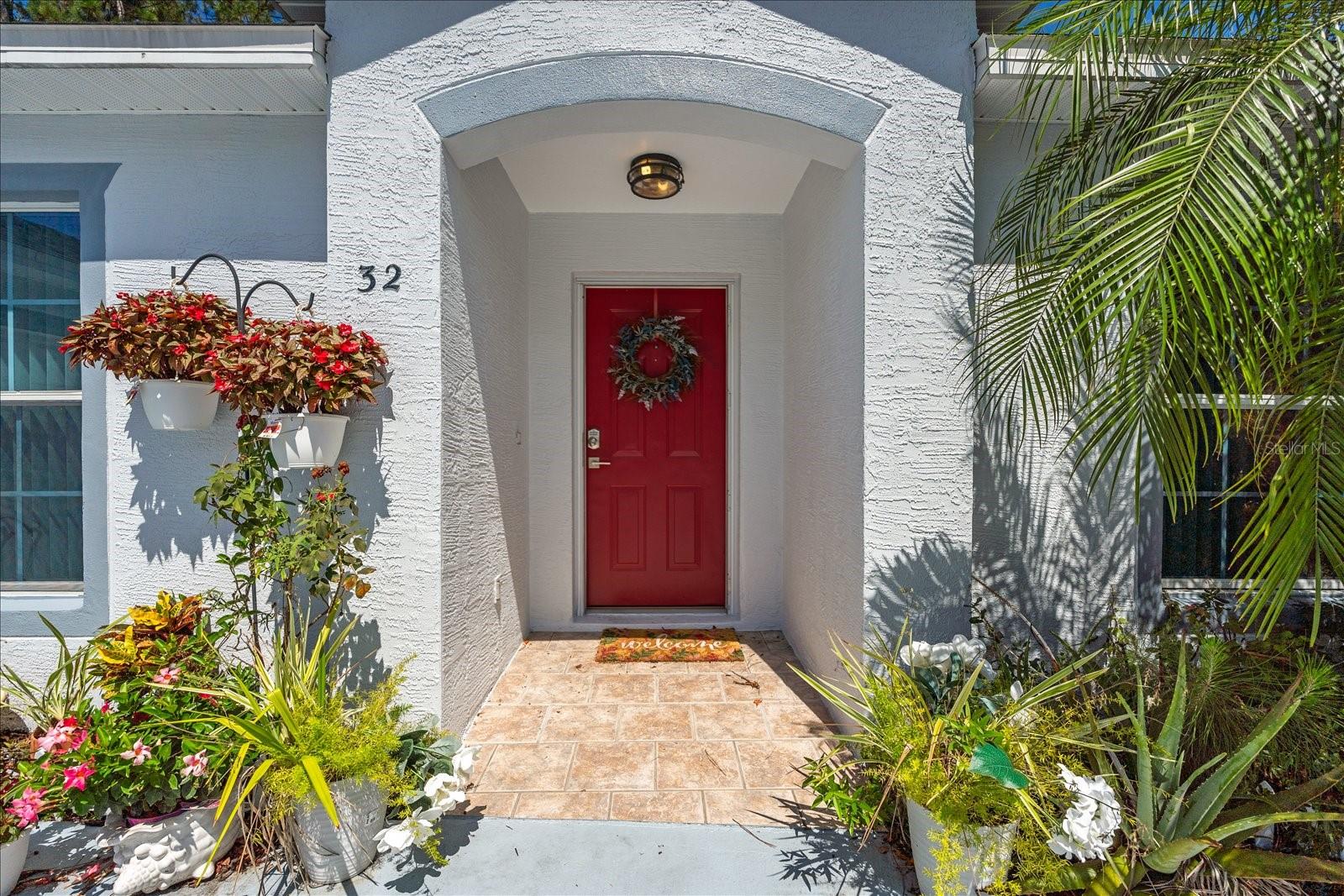 32 WOODSIDE DR