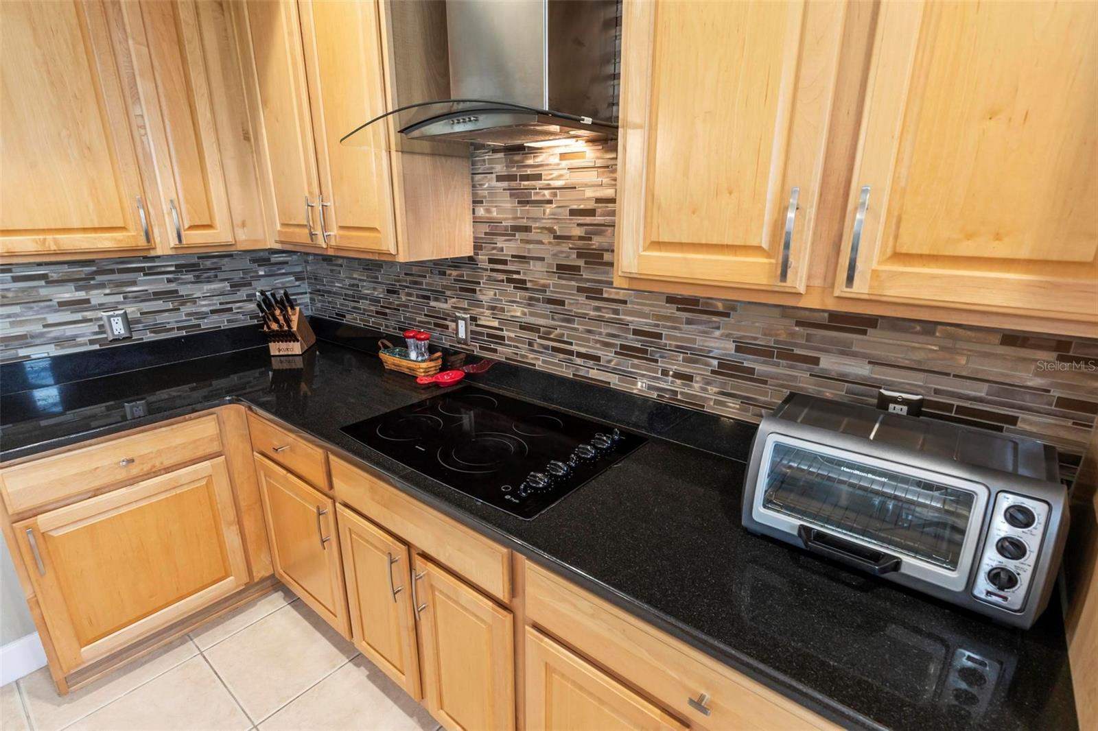 200 RIVERFRONT DR #D302