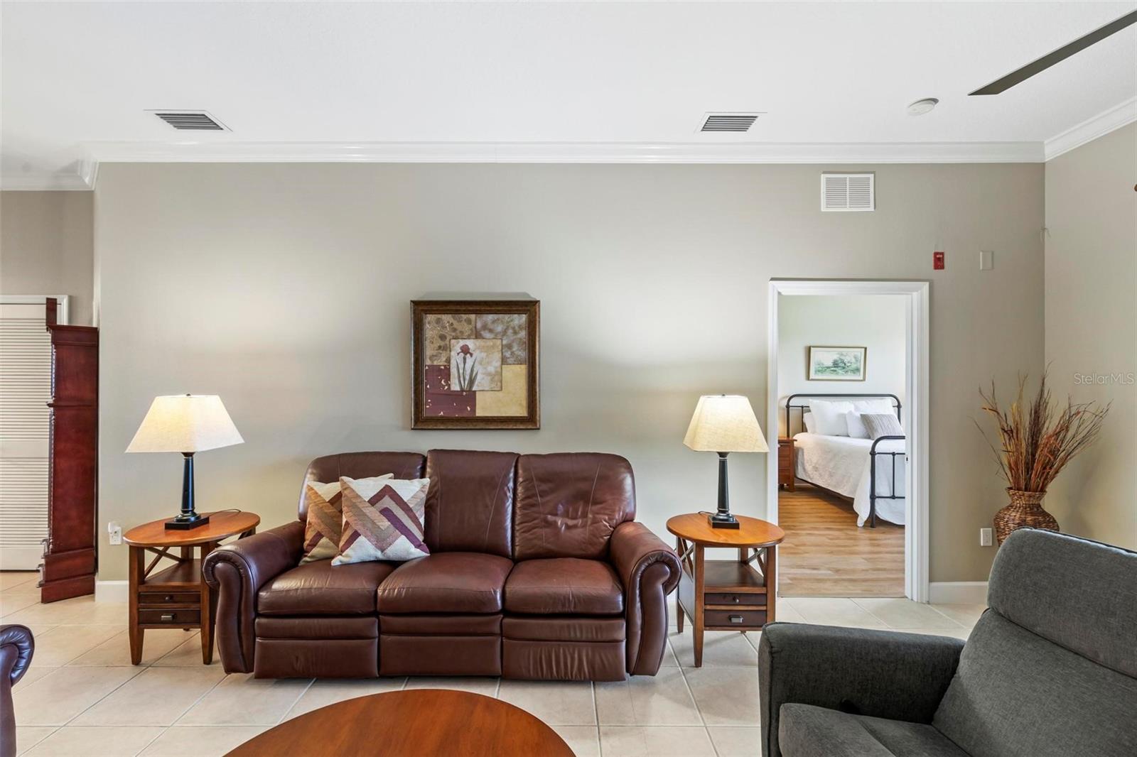 200 RIVERFRONT DR #D302