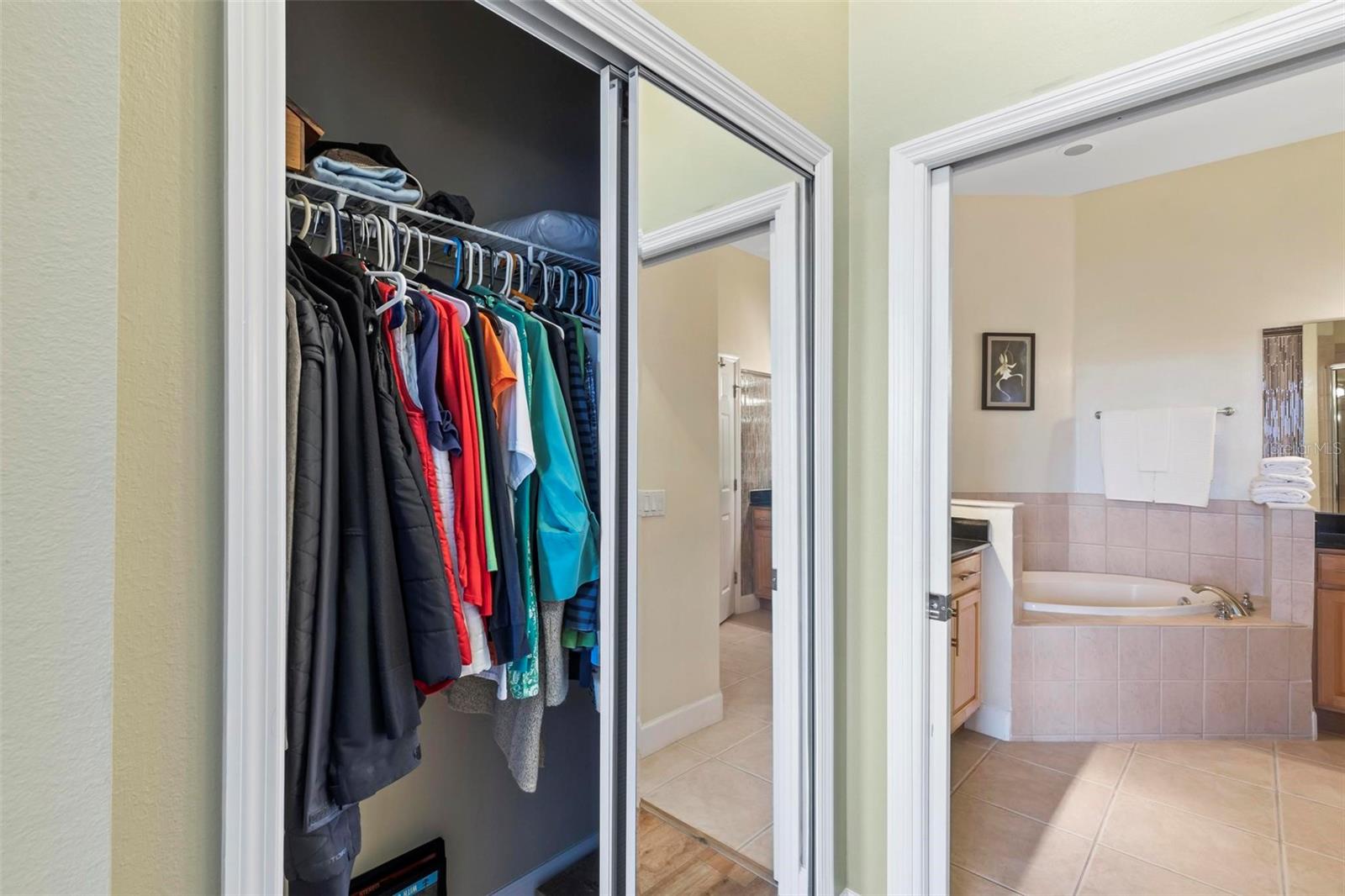 200 RIVERFRONT DR #D302