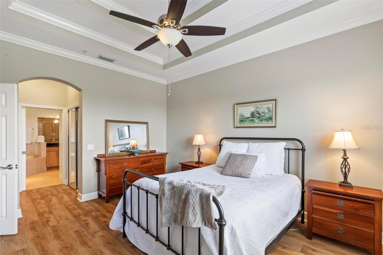 200 RIVERFRONT DR #D302