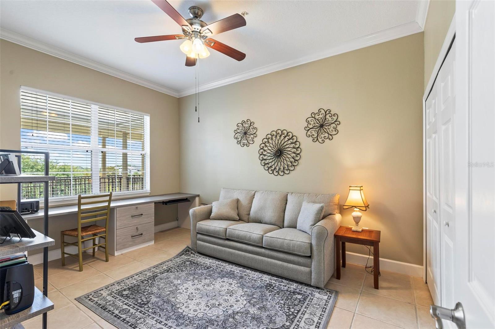 200 RIVERFRONT DR #D302