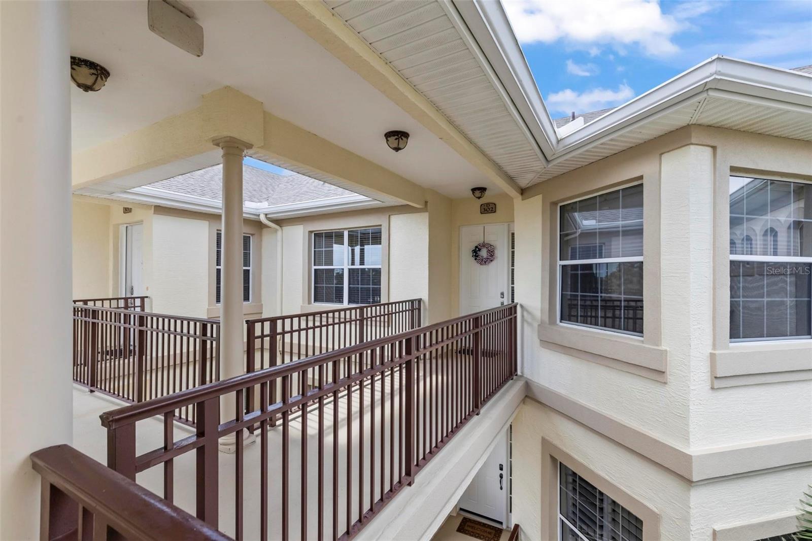 200 RIVERFRONT DR #D302