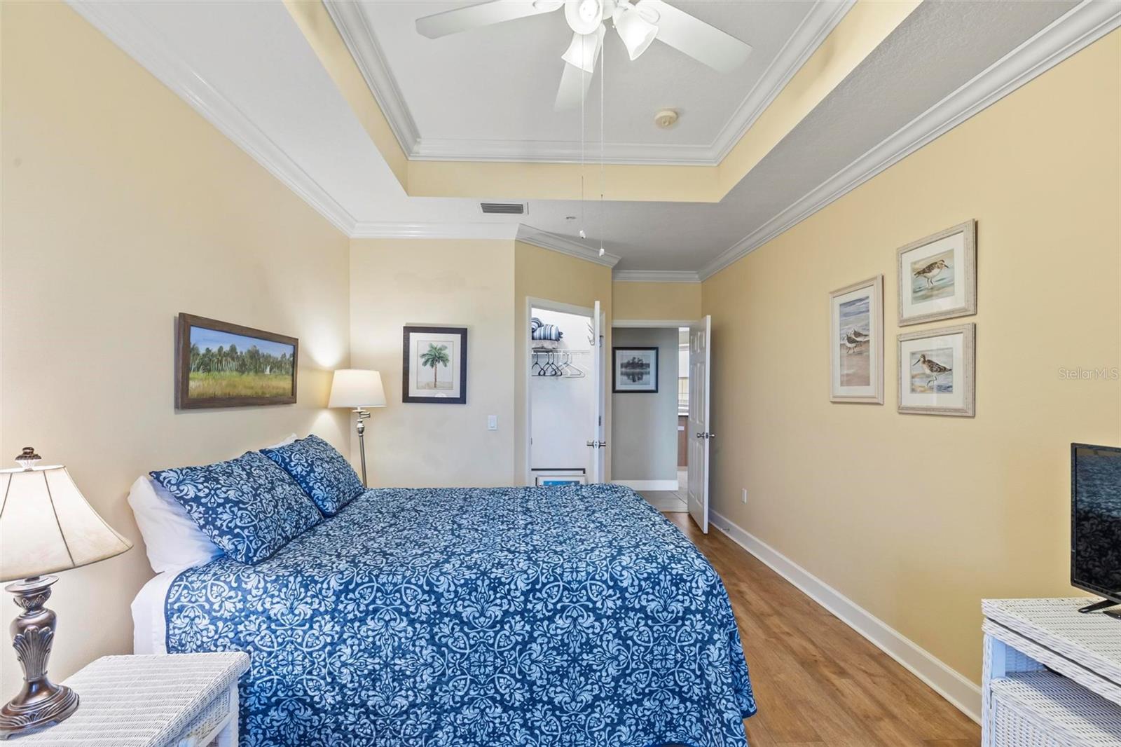 200 RIVERFRONT DR #D302