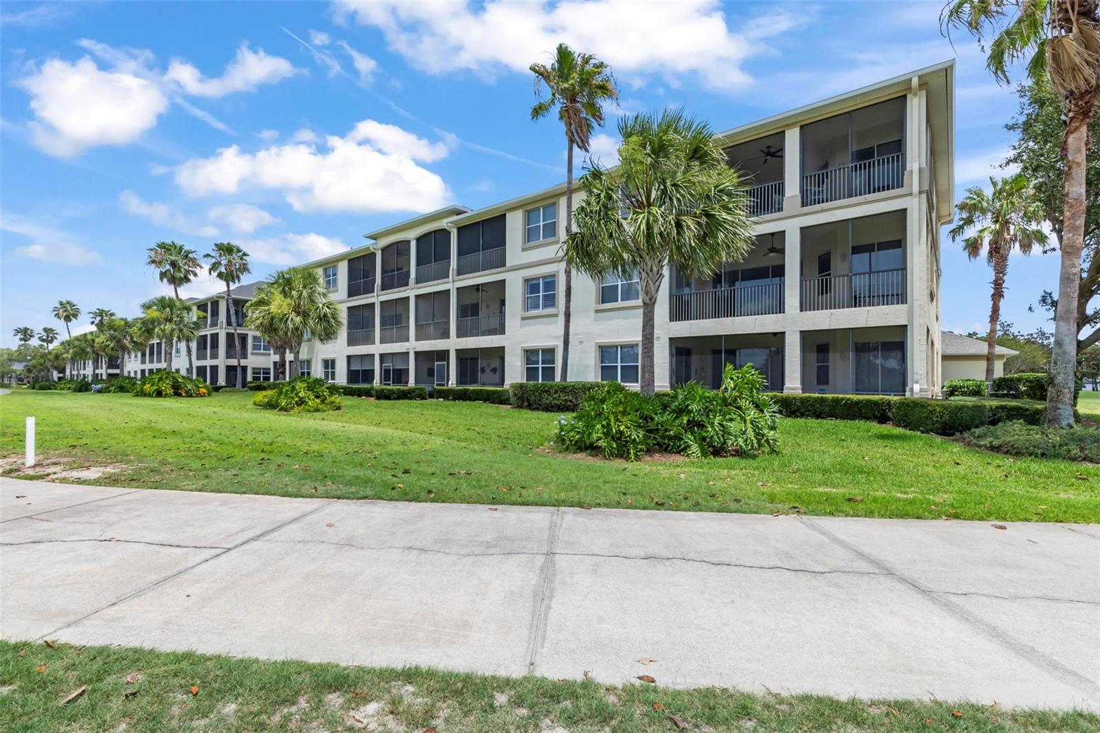 200 RIVERFRONT DR #D302