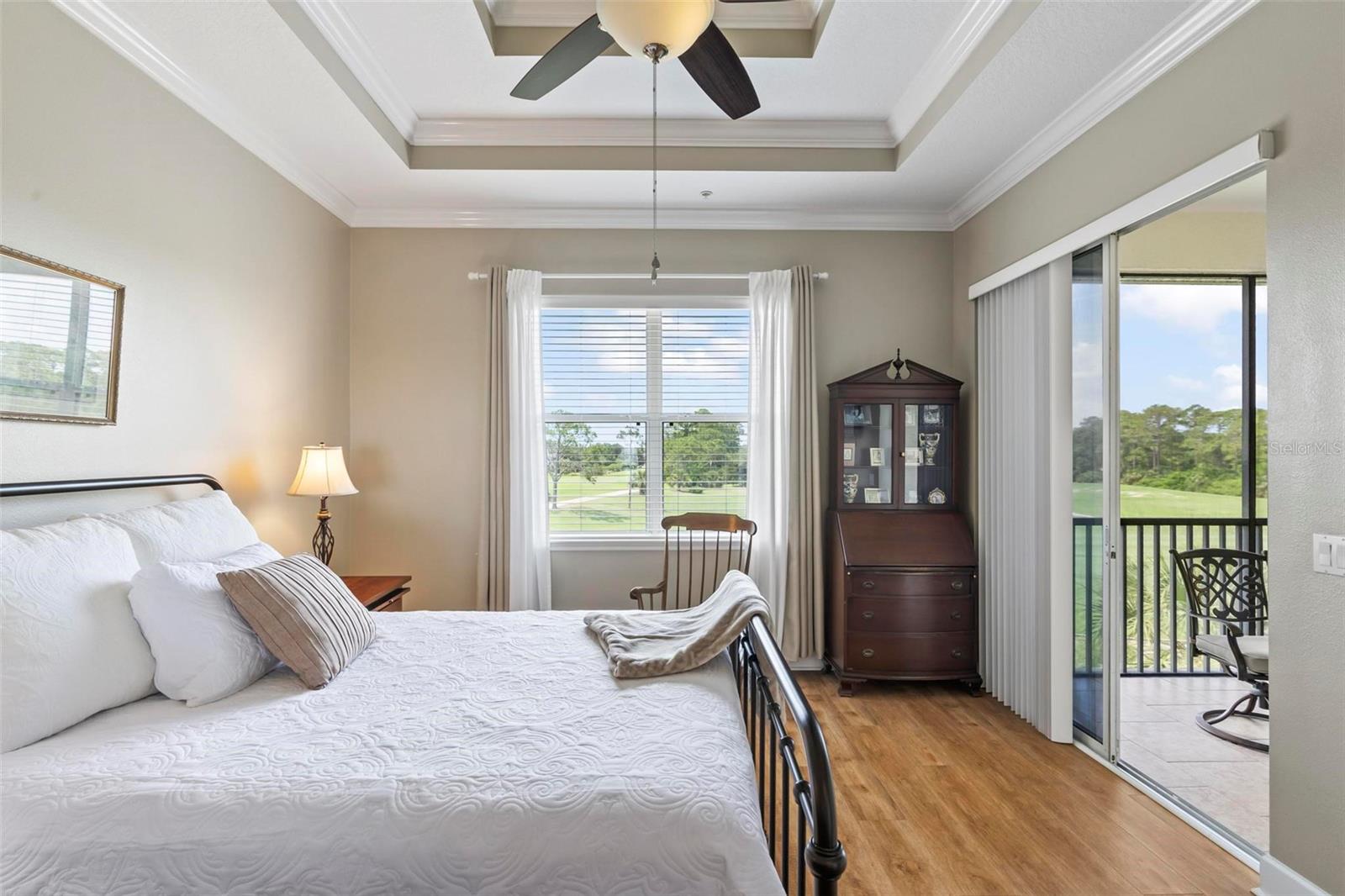 200 RIVERFRONT DR #D302