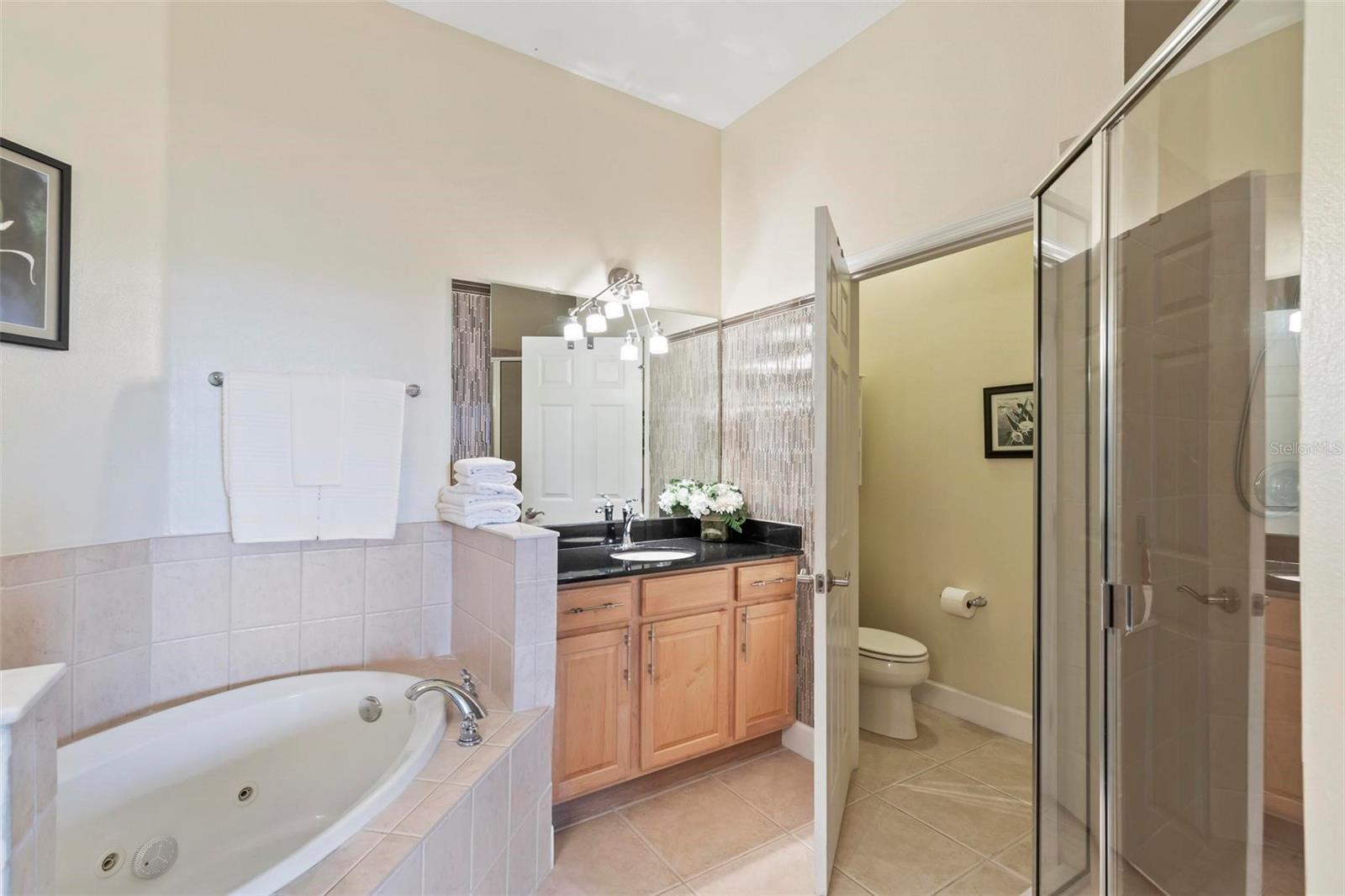 200 RIVERFRONT DR #D302