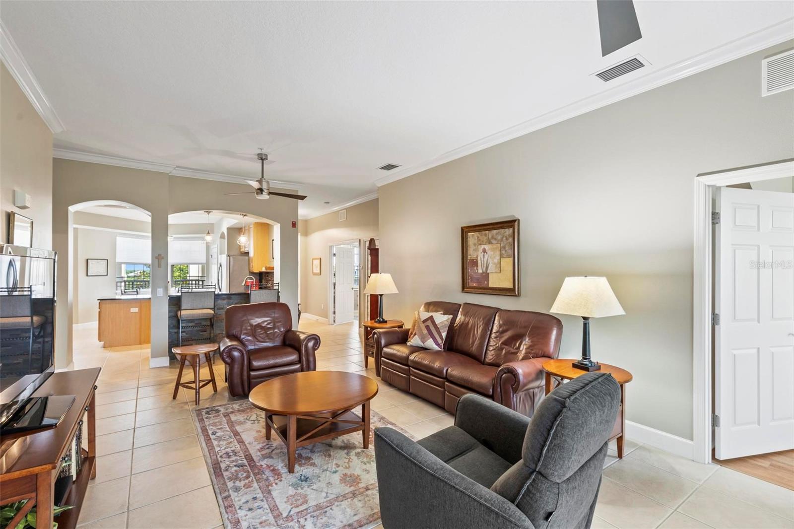 200 RIVERFRONT DR #D302