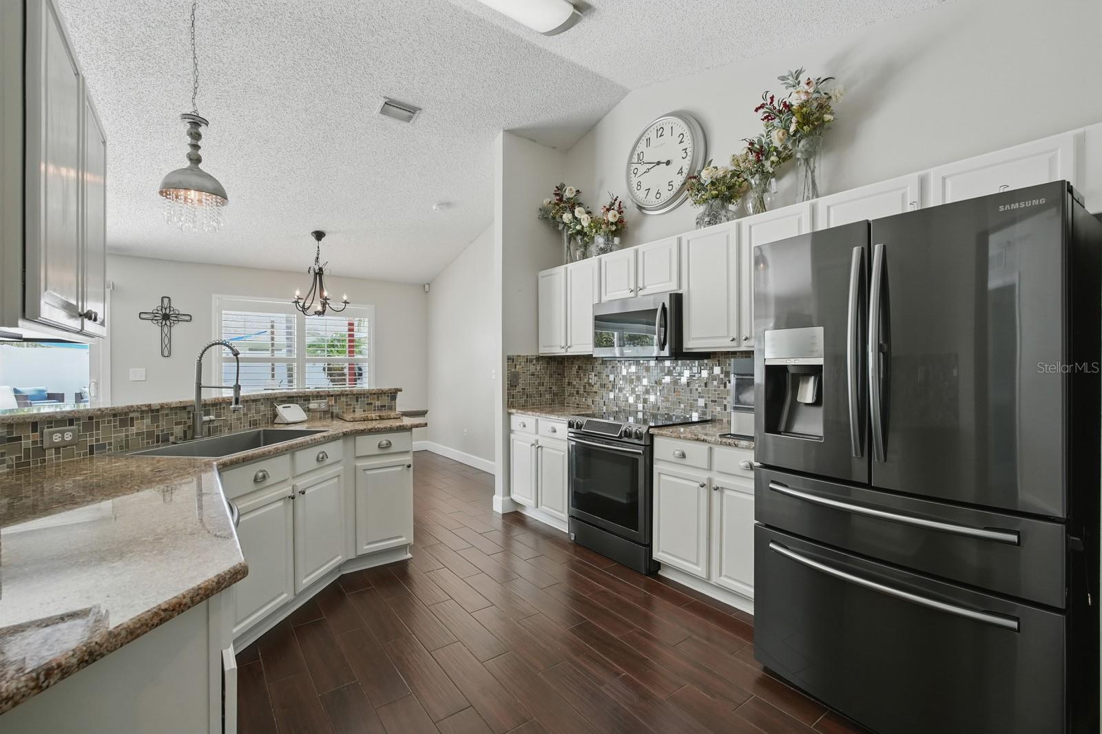 17 SEDGEFIELD PATH S