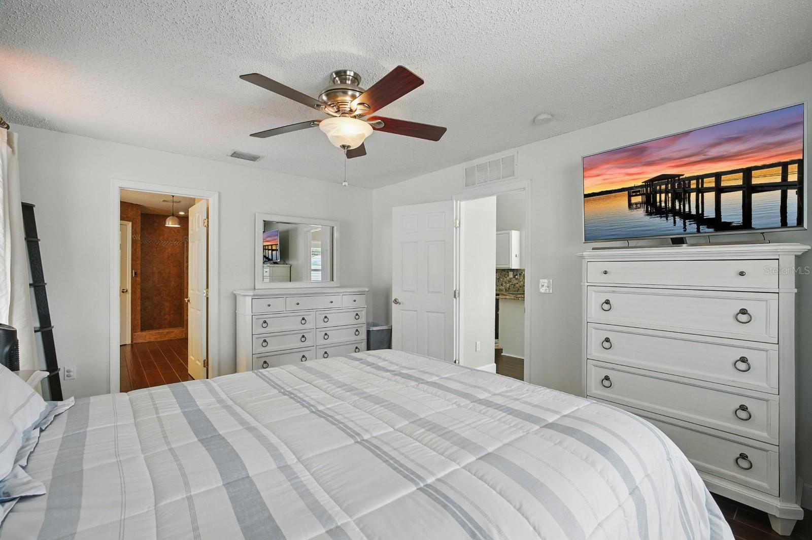 17 SEDGEFIELD PATH S