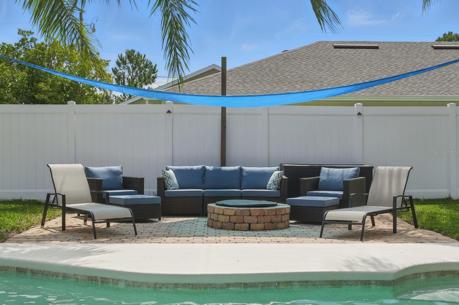 17 SEDGEFIELD PATH S